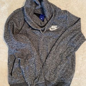 Nike funnel hoodie